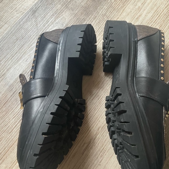 Michael Kors studded leather loafers - Picture 4 of 9